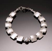 Babette Bracelet by NAOMI