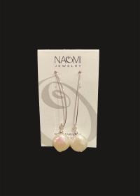 Curve Coin Pearl Earring by NAOMI